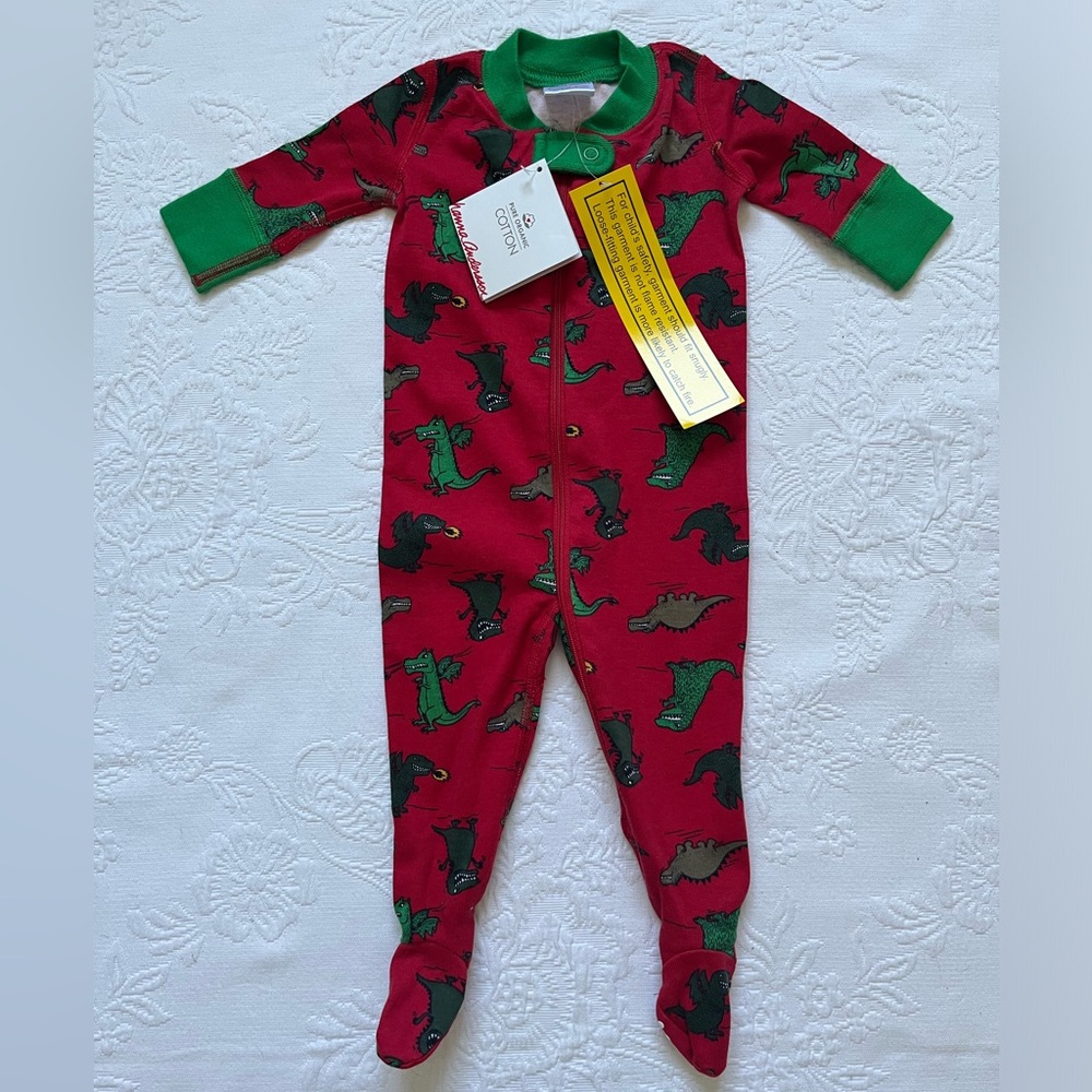 NWT Hanna Andersson Dino Print Footed Organic Cotton Sleeper Baby Size 0-6 Month
